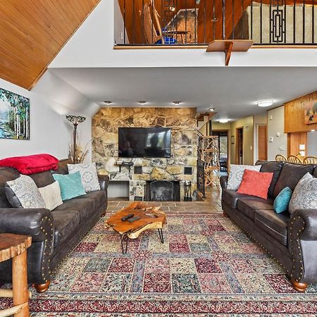 Smokystays Private Pool Chalet ガトリンバーグ エクステリア 写真