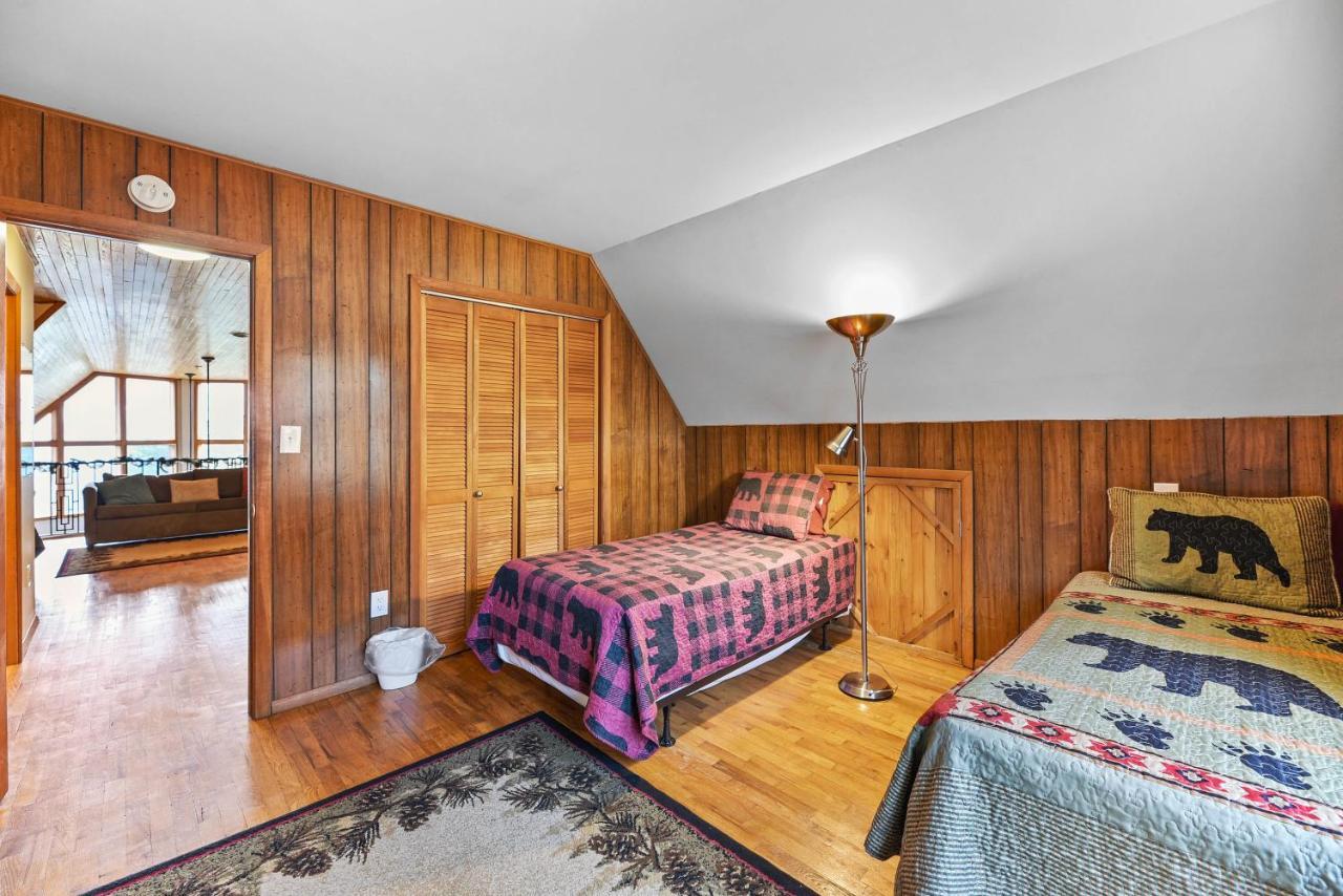 Smokystays Private Pool Chalet ガトリンバーグ エクステリア 写真